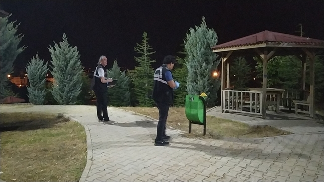 GENÃ‡LER ARASINDA SÄ°LAHLI KAVGA!