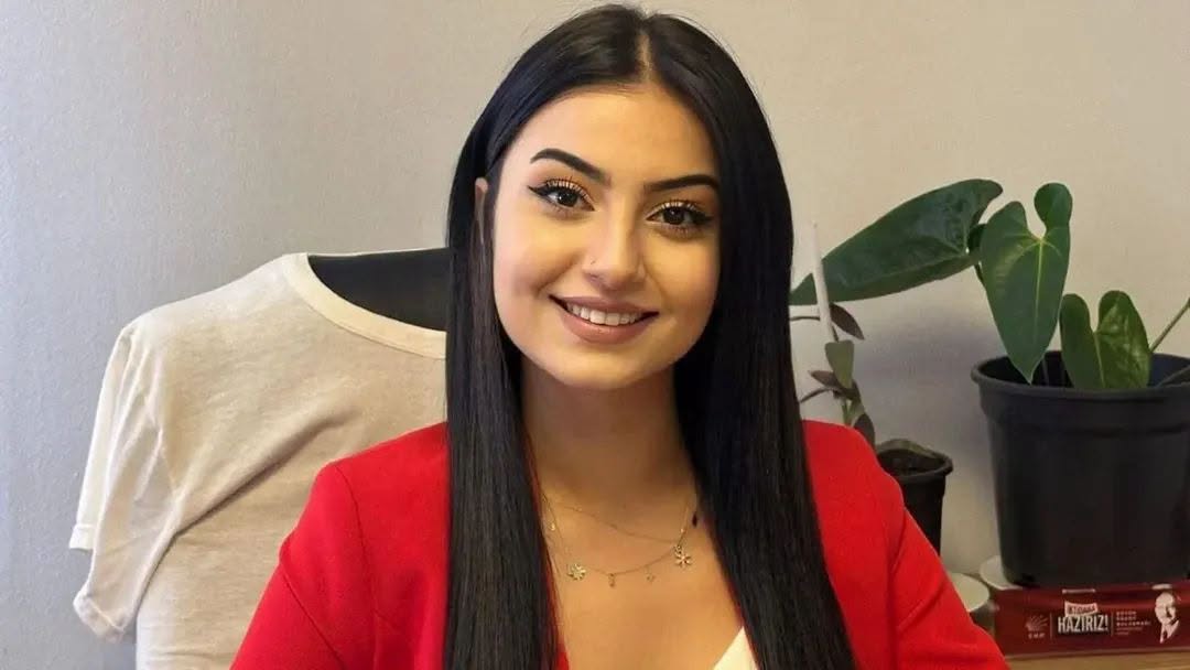 CHP GENÇLİK KOLLARI BAŞKANI İSTİFA ETTİ!