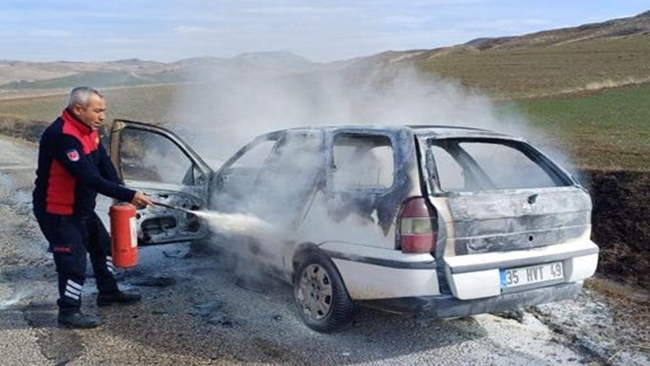 SEYÄ°R HALÄ°NDEKÄ° ARAÃ‡ ALEV ALEV YANDI