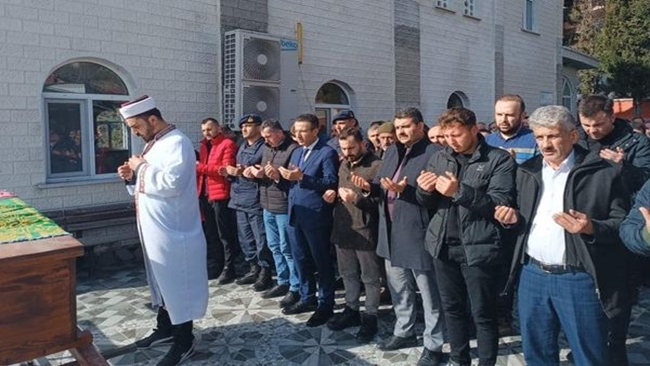 ÅžEHÄ°T ANNESÄ° SON YOLCULUÄžUNA UÄžURLANDI