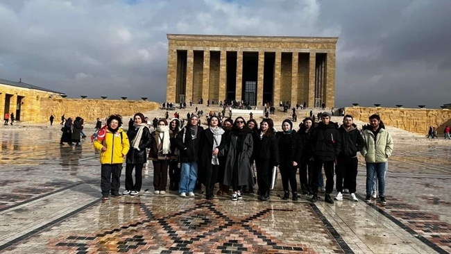 GENÃ‡LER ANITKABÄ°R'Ä° ZÄ°YARET ETTÄ°