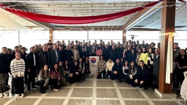 Ã‡ESÄ°ADâ€™DA ONURSAL BAÅžKANA PLAKET!