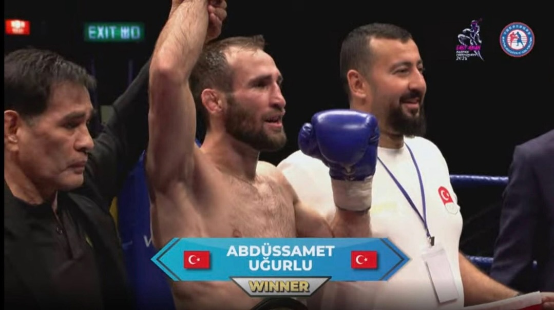 ÇORUMLU MİLLİ SPORCU HONG KONG’DAN ALTIN KEMERLE DÖNDÜ 