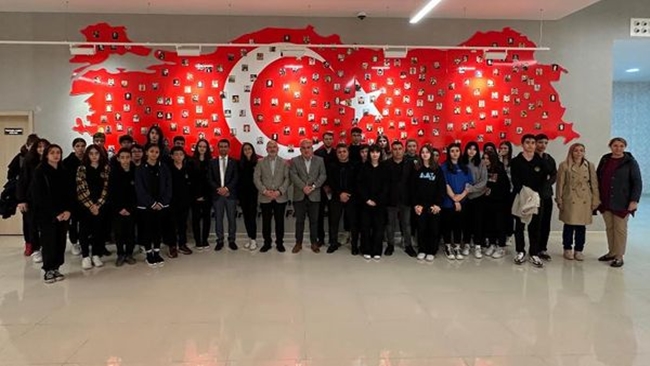 GENÃ‡LER, ÅžEHÄ°T EMANETLERÄ°YLE BULUÅžTU