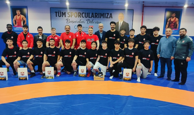 ÇORUM BELEDİYESİ GÜREŞ EĞİTİM MERKEZİ’NE ANLAMLI ZİYARET 