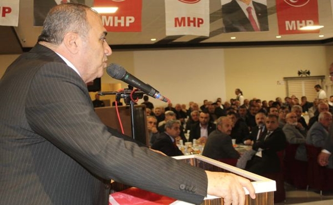 KAYRICI SEVGÄ°SÄ° SALONA SIÄžMADI