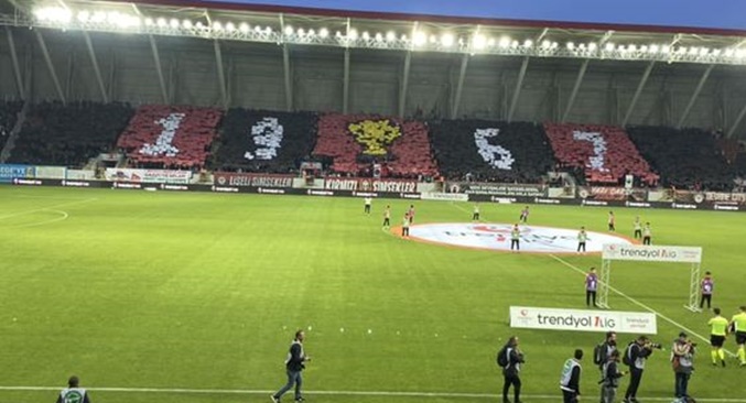 TARAFTARDAN GÃ–RSEL ÅžOV