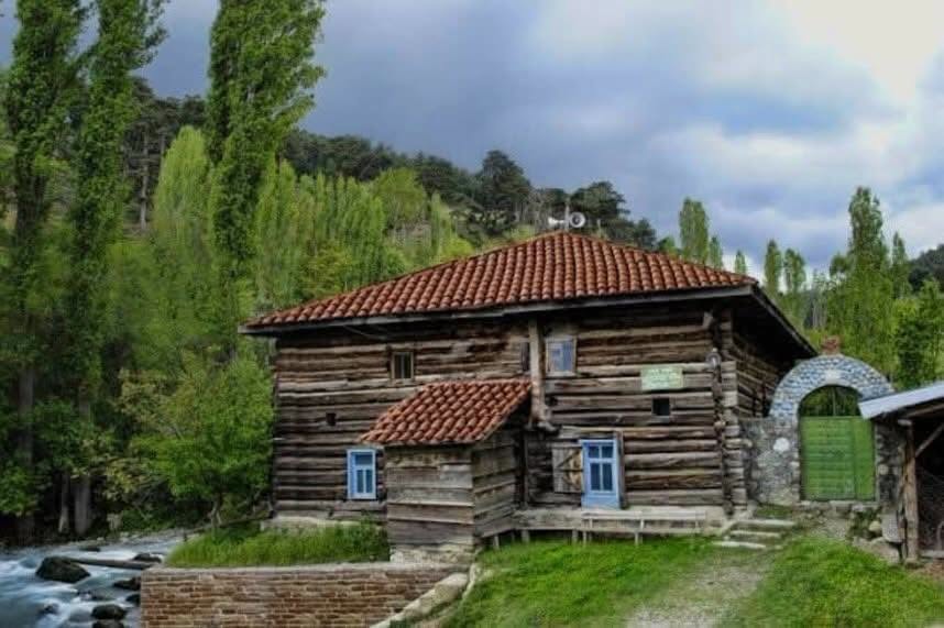  MANEVİ MİRASA HÜRMET