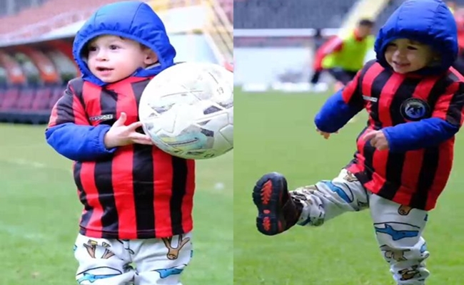 ÃœLEN YÃœZÃœN HÄ°Ã‡ SOLMASIN,  Ä°YÄ° KÄ° VARSIN MEHMET ASAF!