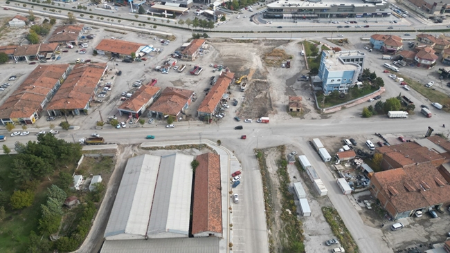 Ä°KÄ° CADDE BÄ°RBÄ°RÄ°NE BAÄžLANIYOR