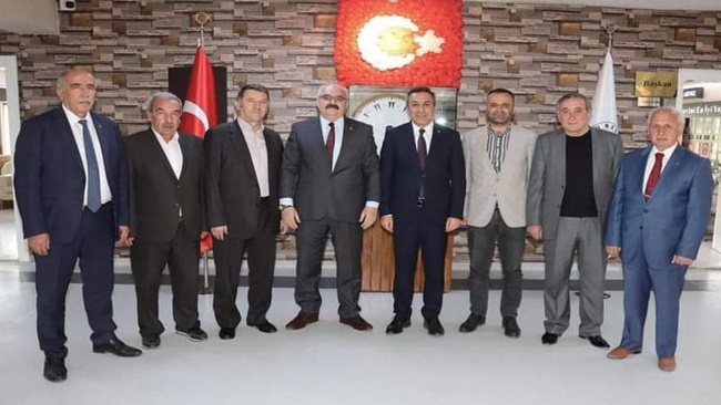 MHP'LÄ° ESKÄ° BAÅžKANLARDAN DERE'YE ZÄ°YARET!