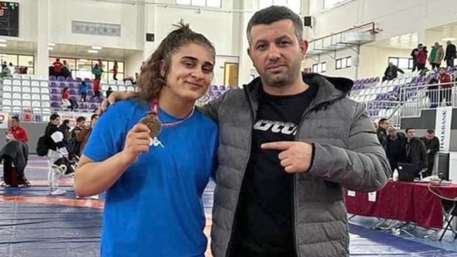 Ã–ZDENUR Ã–ZMEZ TÃœRKÄ°YE ÅžAMPÄ°YONU OLDU