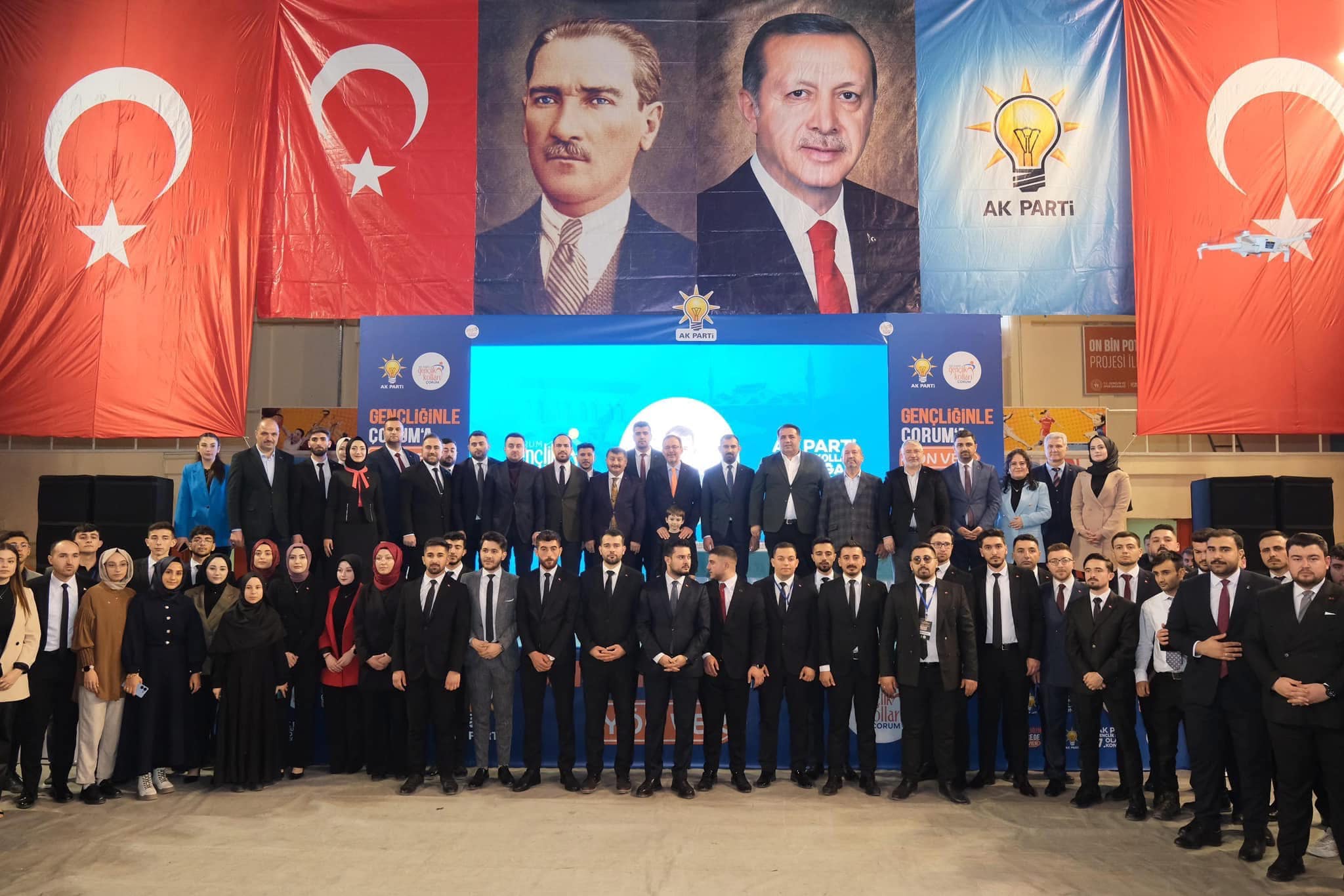 AK GENÇLİK'TE ONUR CİVAN GÜVEN TAZELEDİ