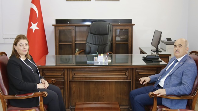 KADIN VALÄ° YARDIMCISI GÃ–REVE BAÅžLADI