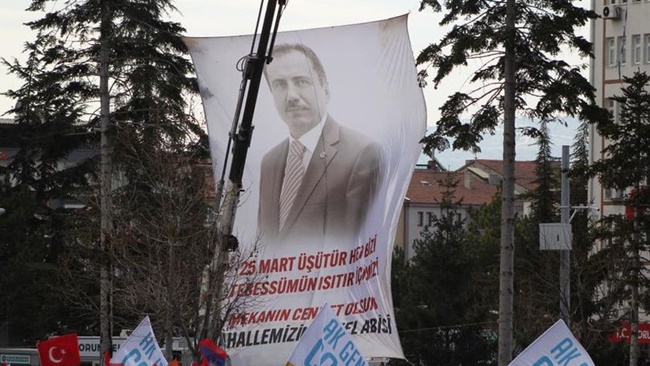 YAZICIOÄžLU DEV PANKARTLA ANILDI