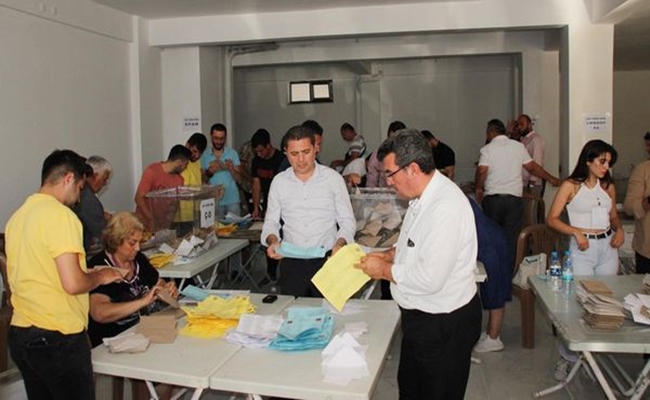 CHPâ€™DE BAHÃ‡ELÄ°EVLER'Ä° DE SARI LÄ°STE KAZANDI