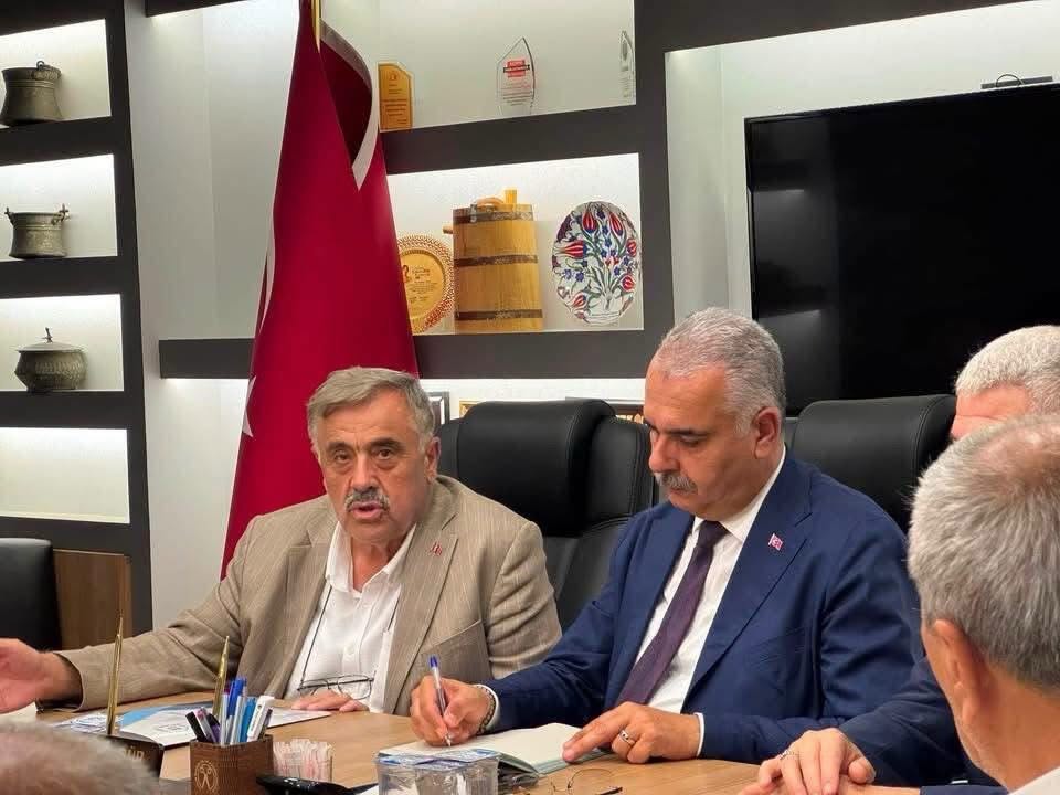 AHLATCI’DAN ÇORUM ESNAFINA DESTEK VE GÜÇ BİRLİĞİ MESAJI
