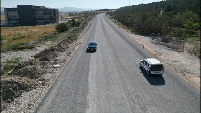 BELEDÄ°YE, Ã‡ORUMâ€™U YOL AÄžLARIYLA Ã–RÃœYOR