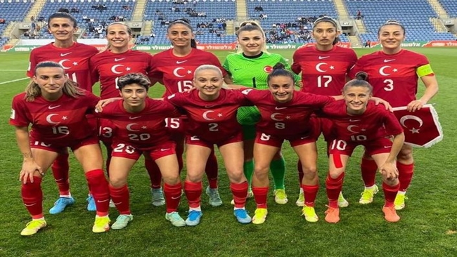 Ã‡ORUMâ€™DA MÄ°LLÄ° HEYECAN 