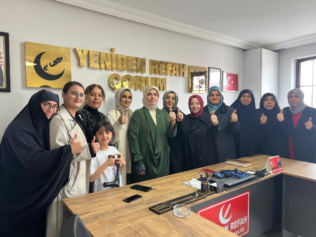 YRP'DE KADIN KOLLARI BAŞKANLIĞI GÖREVİNİ NAİLE DEMİR DEVRALDI
