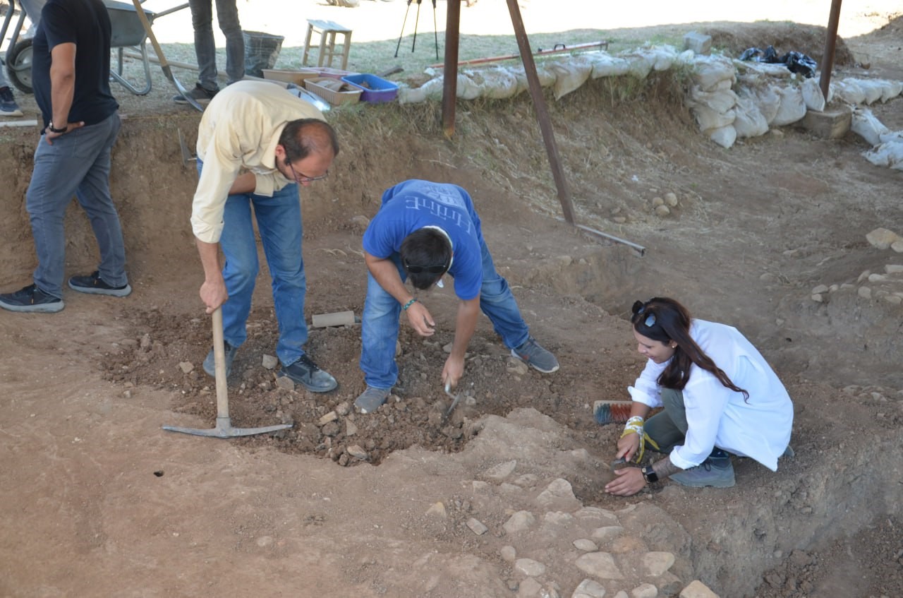 HÄ°TÄ°TLERÄ°N KUTSAL SUYUNUN  KAYNAÄžI GÃœN YÃœZÃœNE Ã‡IKARTILIYOR