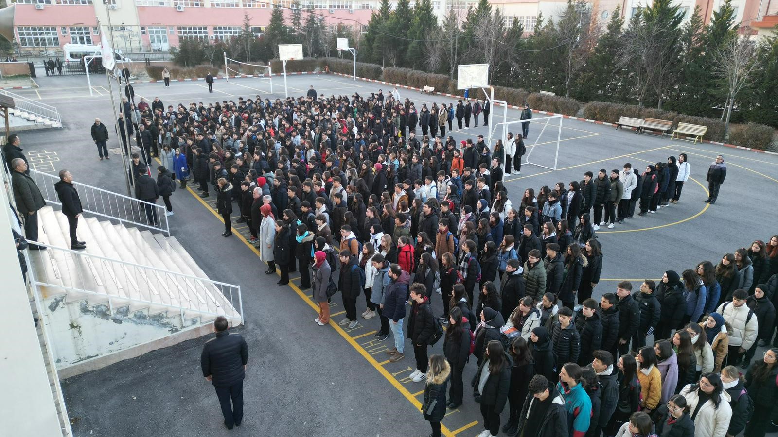 OKULLARDA ÅžEHÄ°TLER Ä°Ã‡Ä°N SAYGI DURUÅžU!