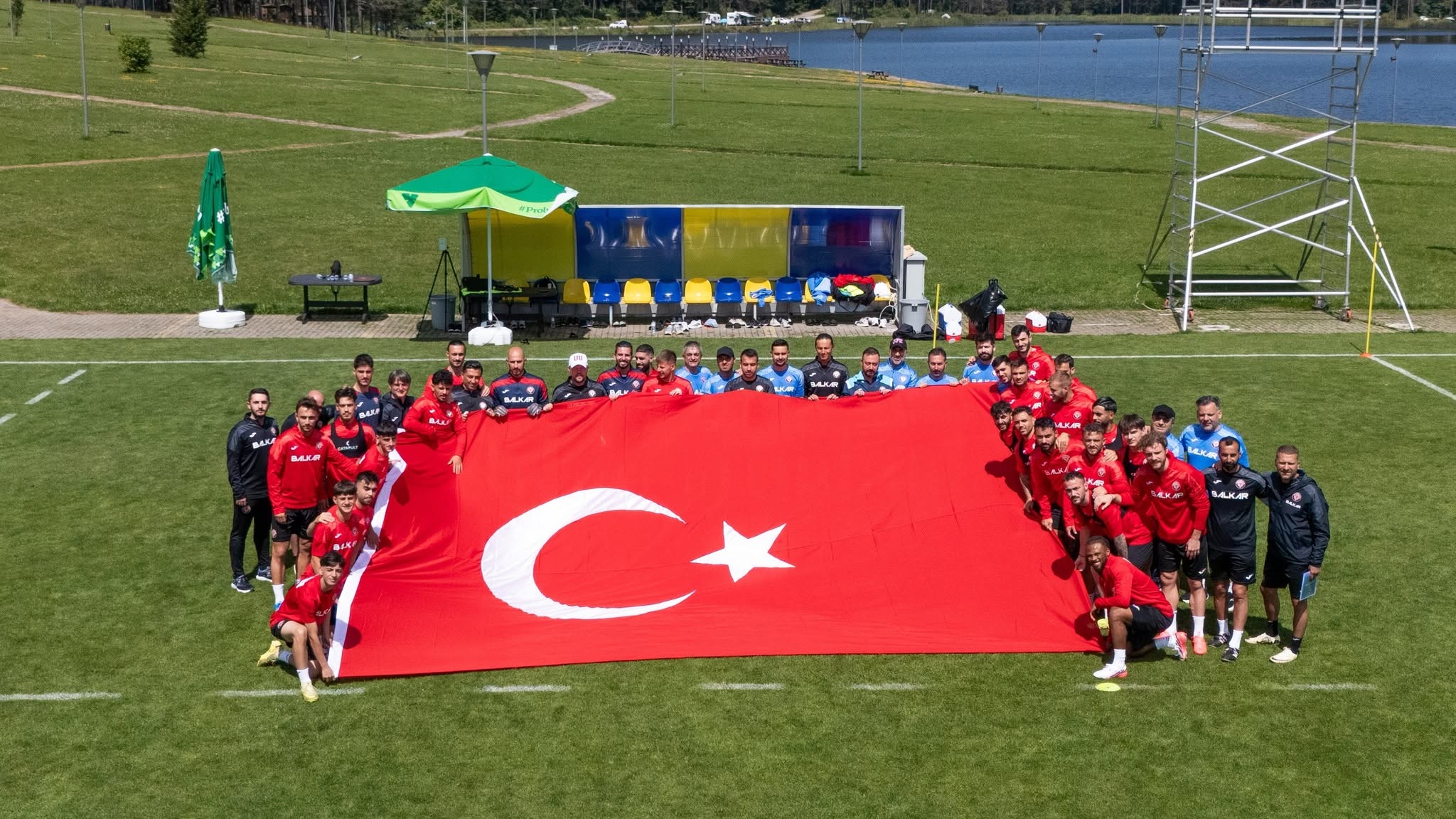 ÇORUM FK, GÜNÜ ÇİFT ANTRENMANLA TAMAMLADI