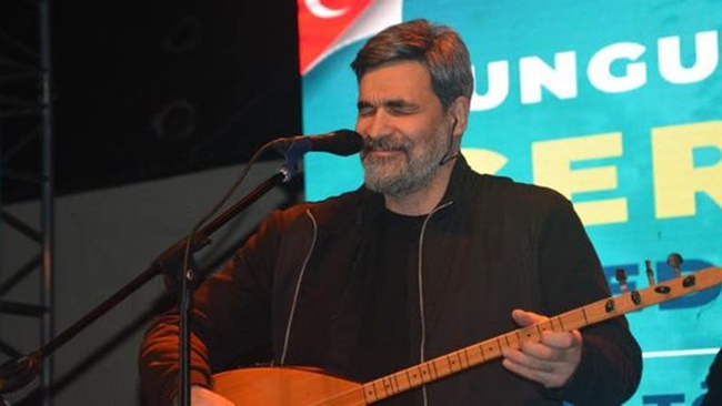 UÄžUR IÅžILAK KONSERÄ°NDE SALON DOLDU TAÅžTI