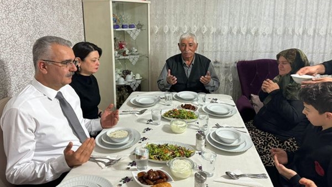 AHLATCI ÅžEHÄ°T AÄ°LESÄ°NE MÄ°SAFÄ°R OLDU