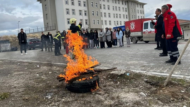 Ã–ÄžRENCÄ° YURDUNDA YANGIN TATBÄ°KATI!