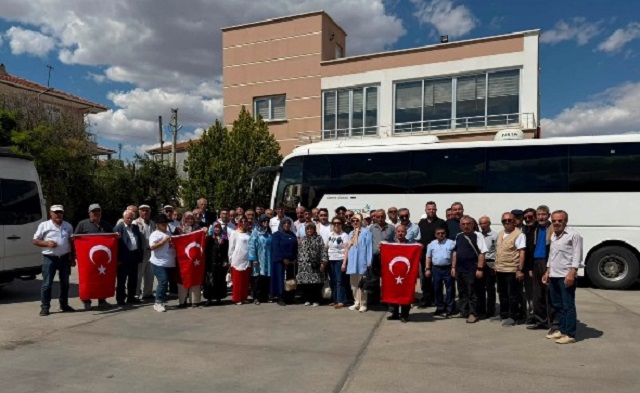ÇORUM’DAN “BAYRAK AÇIYORUM” MİTİNGİNE YOĞUN KATILIM