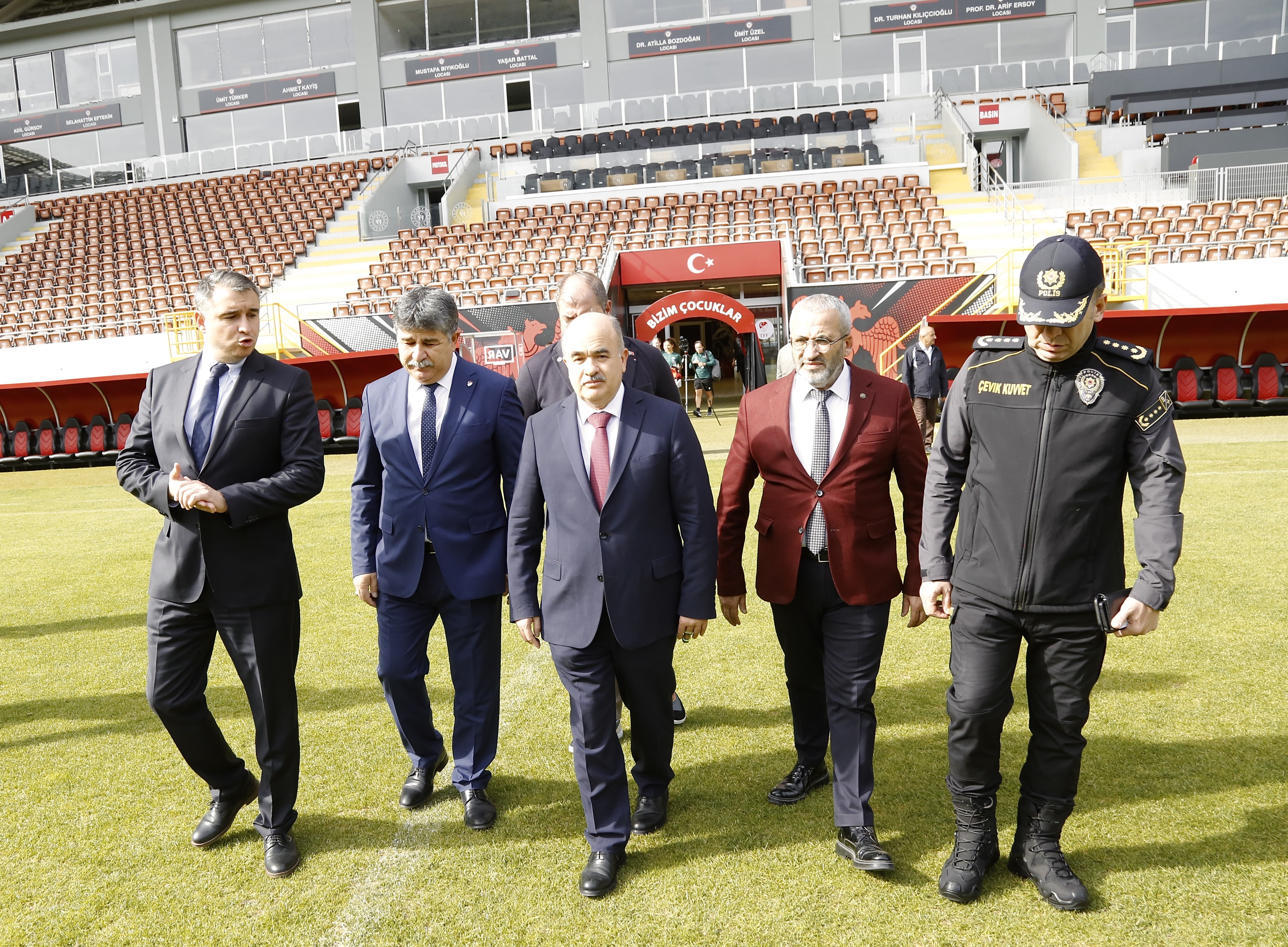 VALÄ° DAÄžLI'DAN MÄ°LLÄ° MAÃ‡ DAVETÄ°!