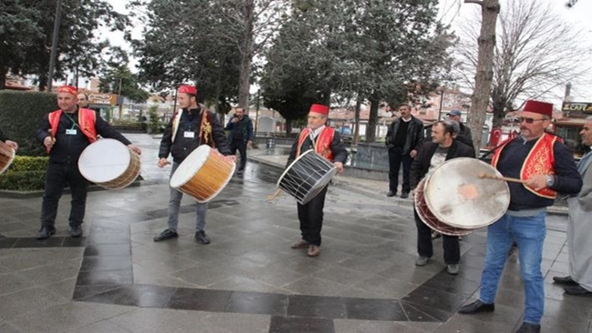 DAVULCULARA BAHÅžÄ°Åž YASAÄžI!