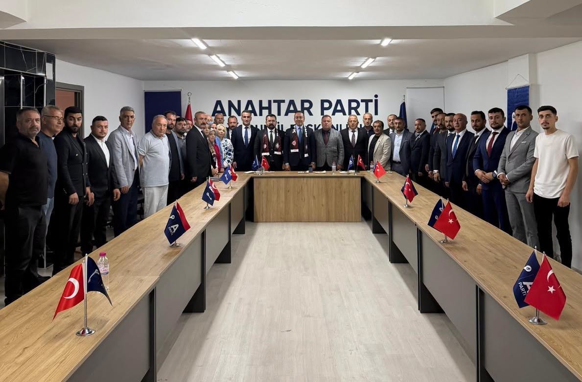 ANAHTAR PARTİ’DE TEŞKİLAT VİZYONU