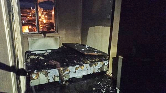 PRÄ°ZDE TAKILI GECE LAMBASI YANGINA NEDEN OLDU