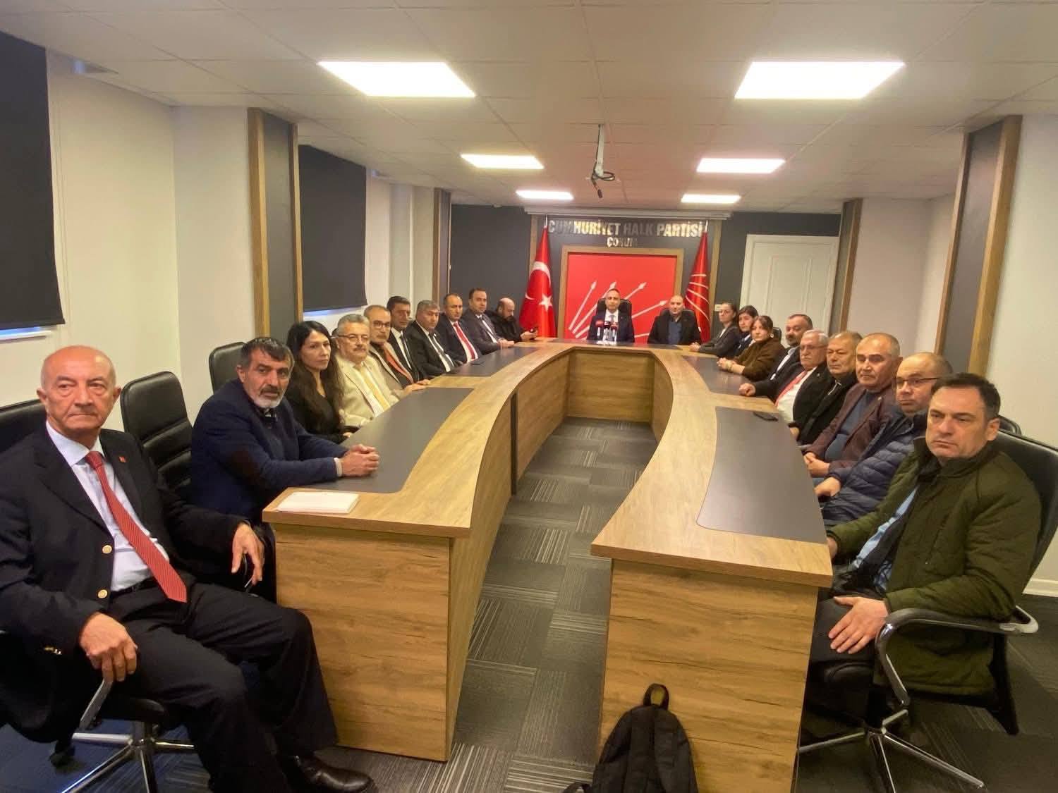 “İktidar Partisi Yöneticileri Çorum’dan Bihaber”