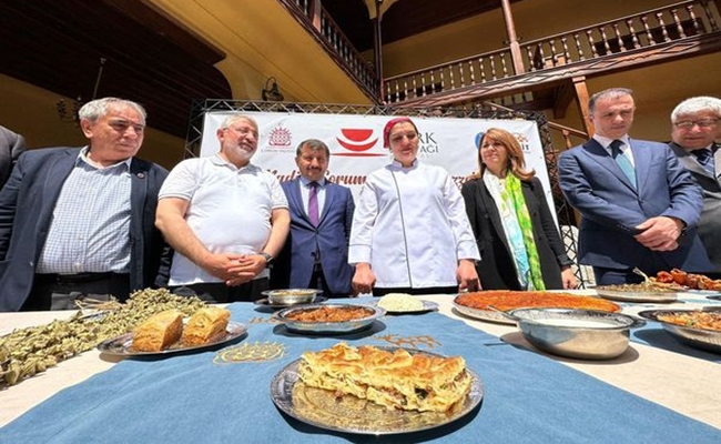 Ã‡ORUMâ€™UN DAMAK Ã‡ATLATAN  LEZZETLERÄ° GÃ–RÃœCÃœYE Ã‡IKTI