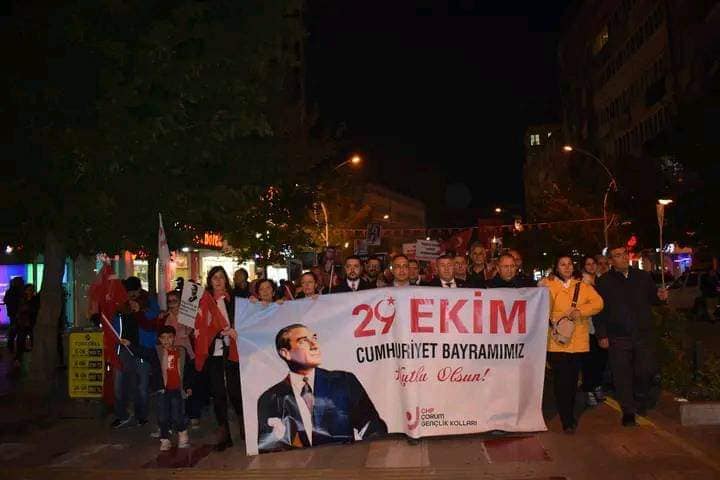 CHPâ€™DEN FENER ALAYI