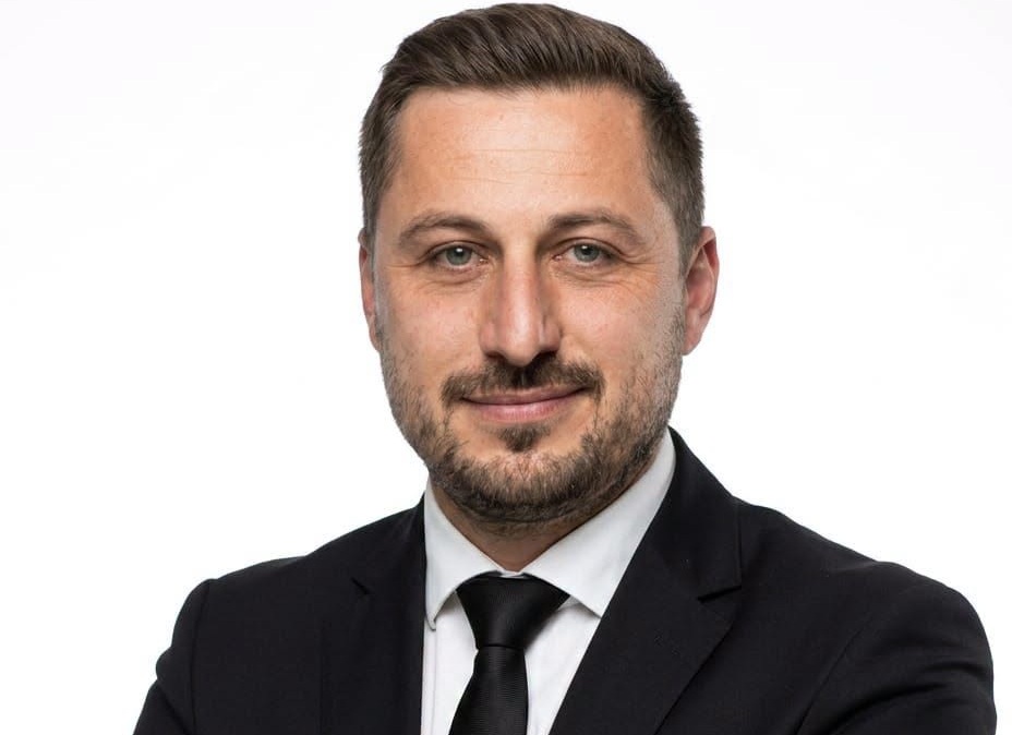 TOPUZ, BASIN SÖZCÜĞÜ GÖREVİNİ BIRAKTI