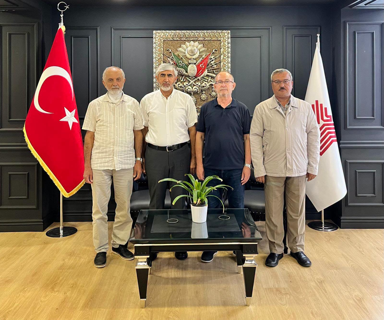 ÇORUM KIZILAY BEDESTEN YANINA YAPILACAK YENİ HİZMET BİNASI İÇİN KOLLARI SIVADI