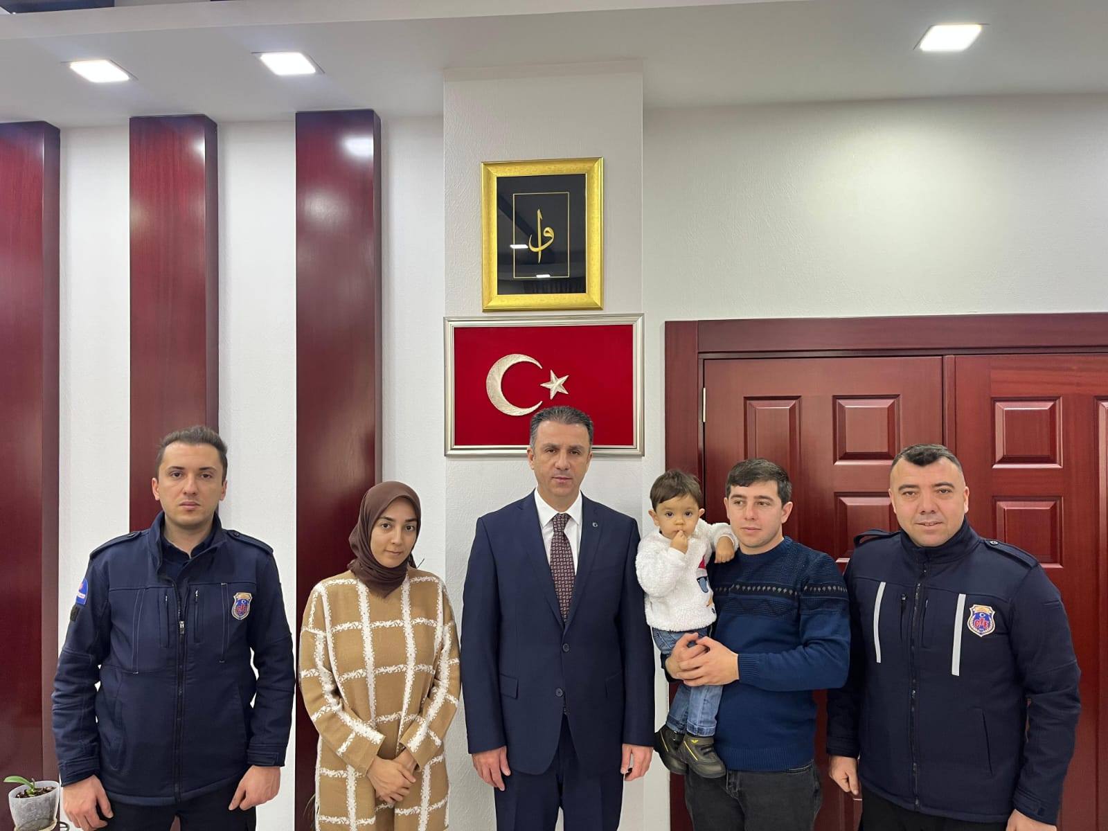 BAŞSAVCI BEKTAŞ'TAN  MİNİK BARAN'A DESTEK