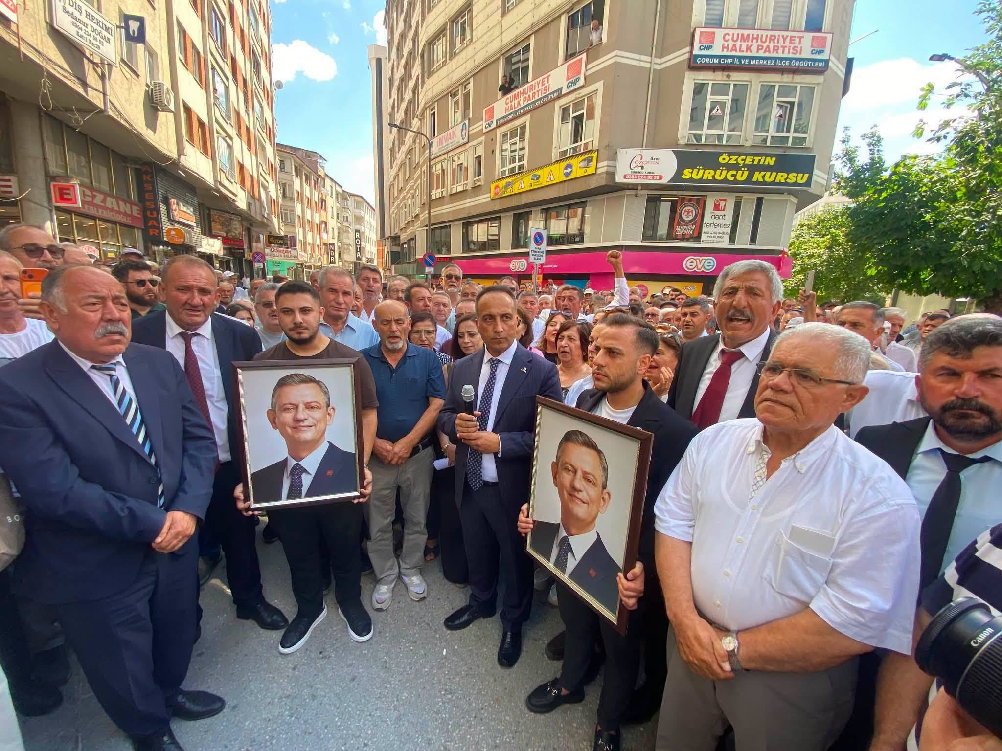 ÇORUM’DA CHP TEŞKİLATI İSTİFA ETTİ, YENİ PARTİ’YE GEÇTİ!